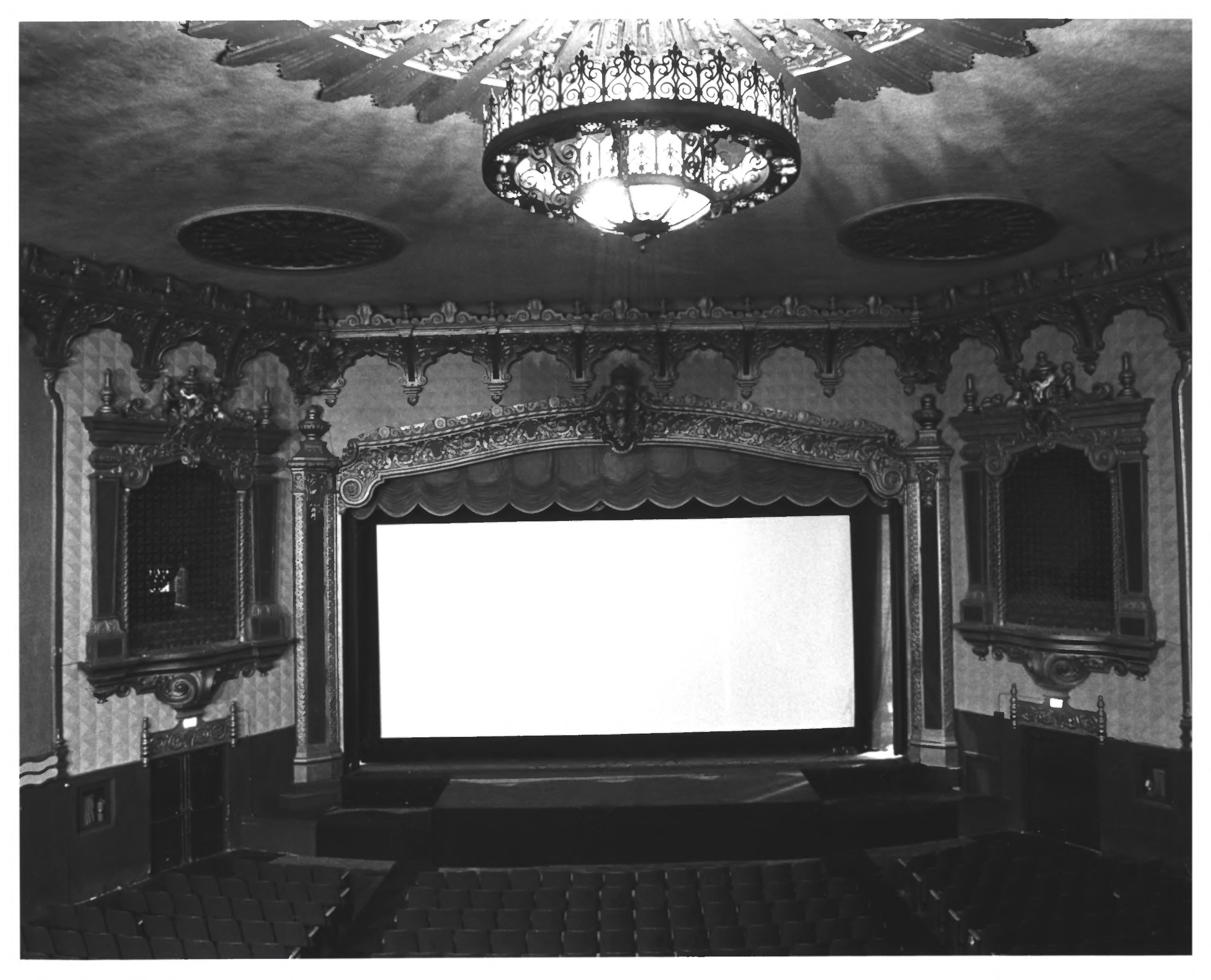The Majestic Ventura Theater Ventura_theater_movie_1928