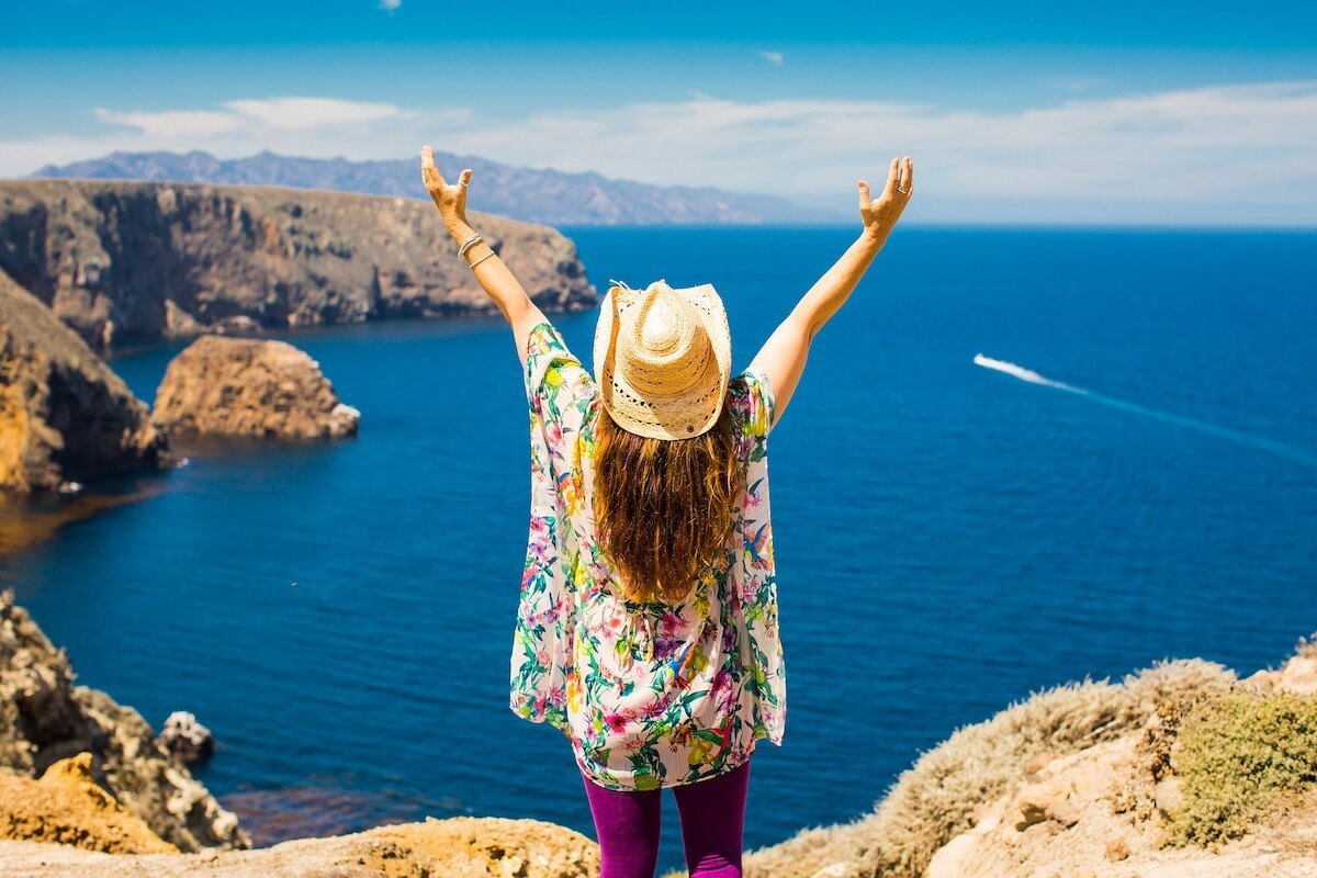 7 Reasons to Get Married in Ventura over looking at the channel islands