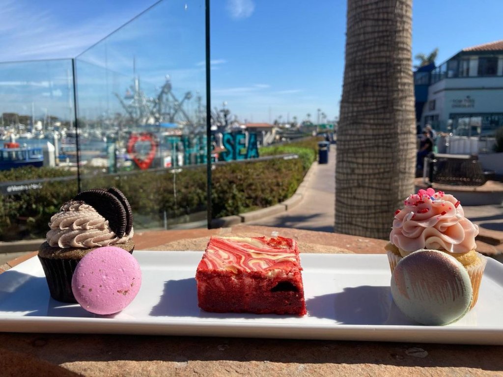 Top 12 Romantic Spots in Ventura for Your Perfect Beach Getaway Cupcakes and cookies in the Ventura Harbor