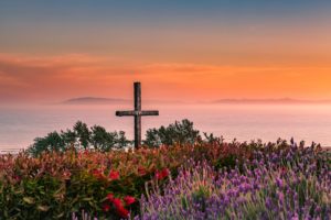Five Wedding Panoramas that Speak to Love’s Permanence... grant park cross ventura sunset