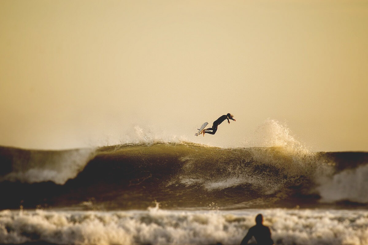 A Guide to Surfing in Ventura rincon surfer