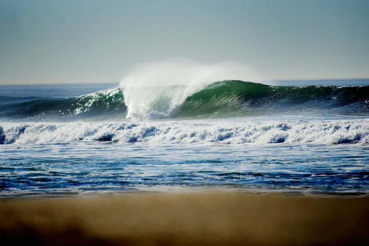 A Guide to Surfing in Ventura emmawood wave