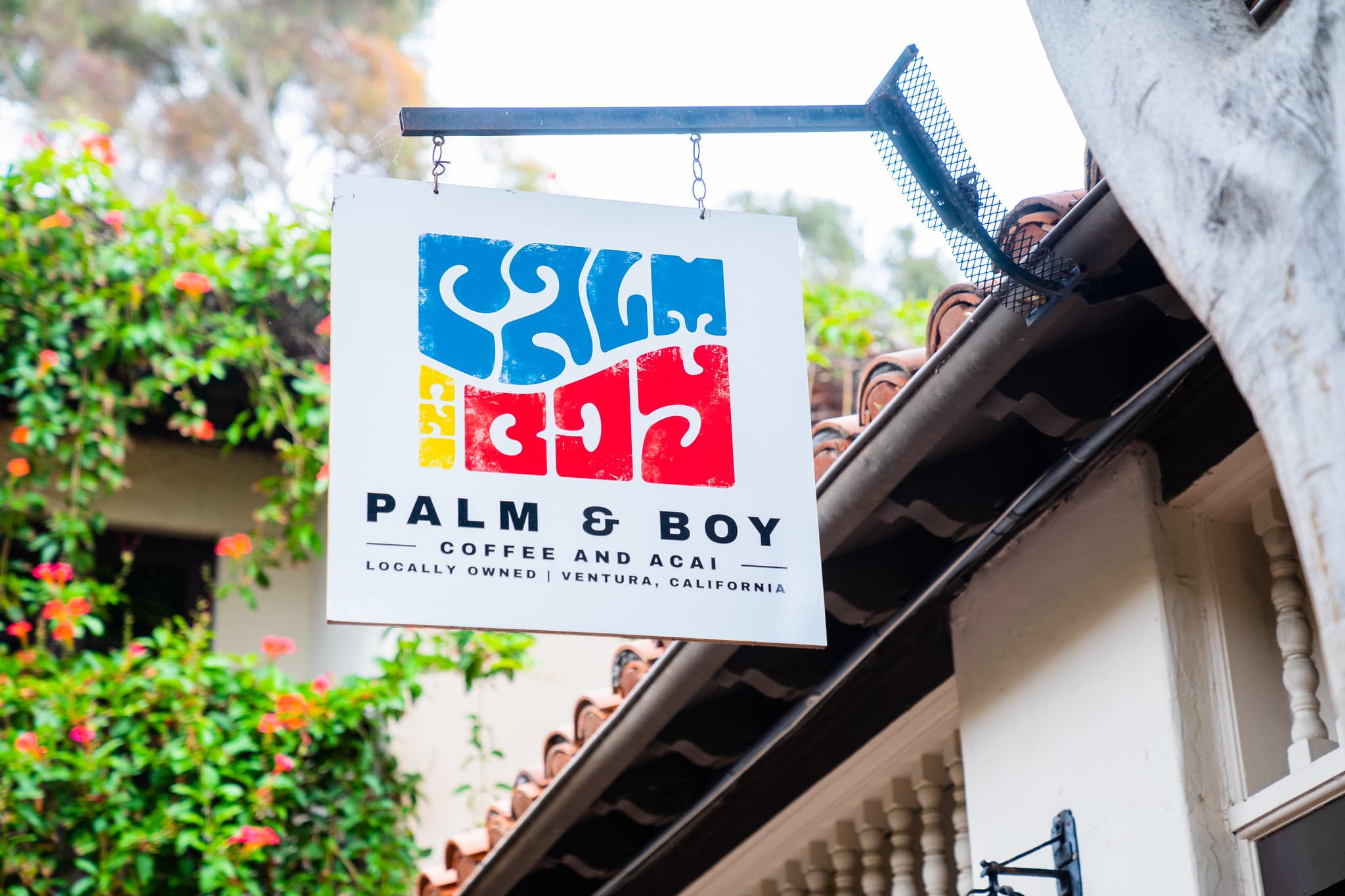 24 Hours - Downtown/Historical District palm & boy coffee and acai