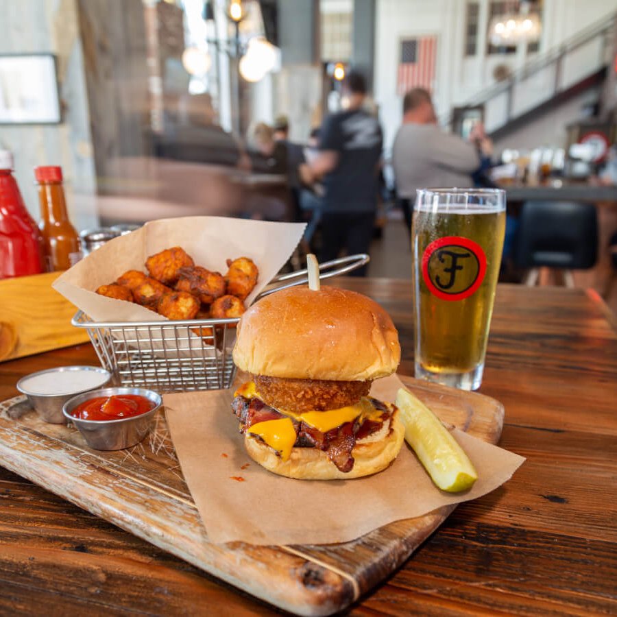 Best Restaurants in Ventura: Top Must-Try Restaurants Finney's Crafthouse Ventura