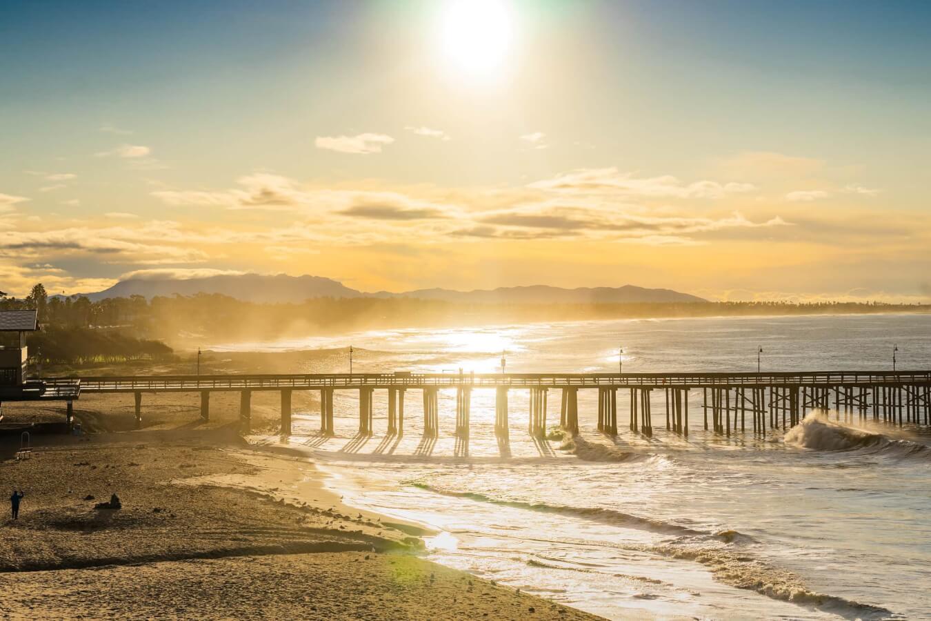 Top 10 Best Places to Watch Sunset/Sunrise in Ventura ventura pier sunrise
