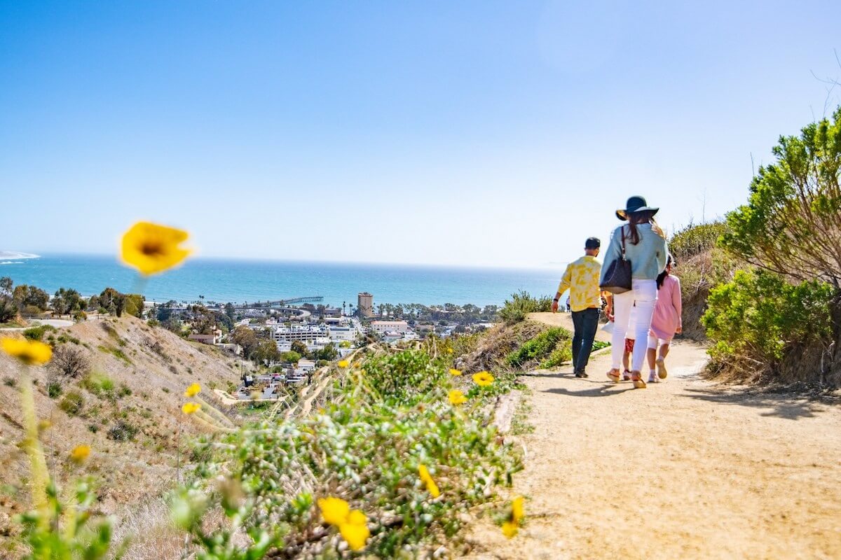 What Can My Family Do in Ventura? botanical gardens family walk