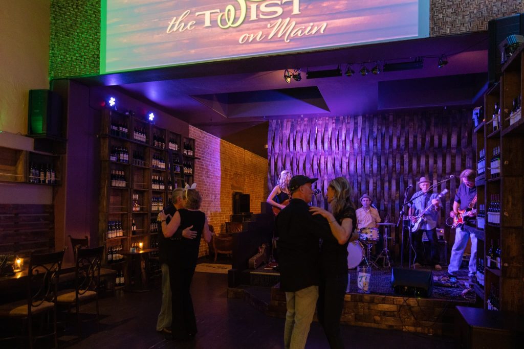 Celebrate the Rhythm: A Guide to Live Music in Ventura, CA Dancing to Live Music Downtown Ventura