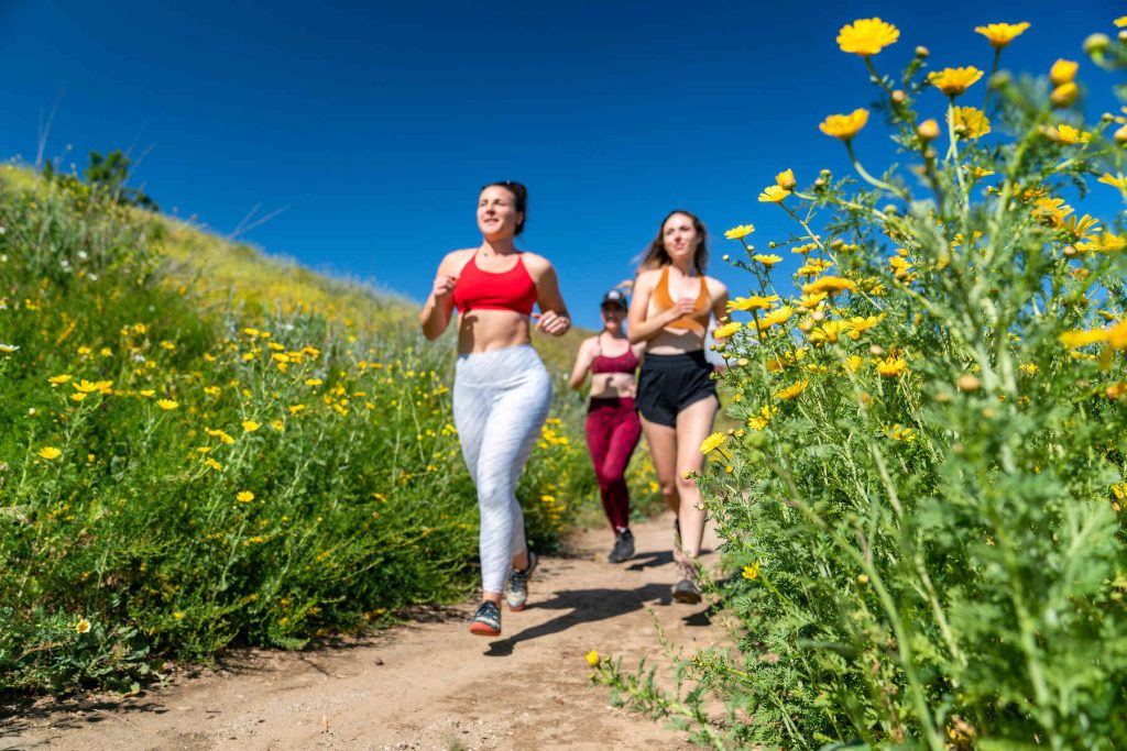 Here are 5 Places to Enjoy the Outdoors in Ventura running girls arroyo verde park
