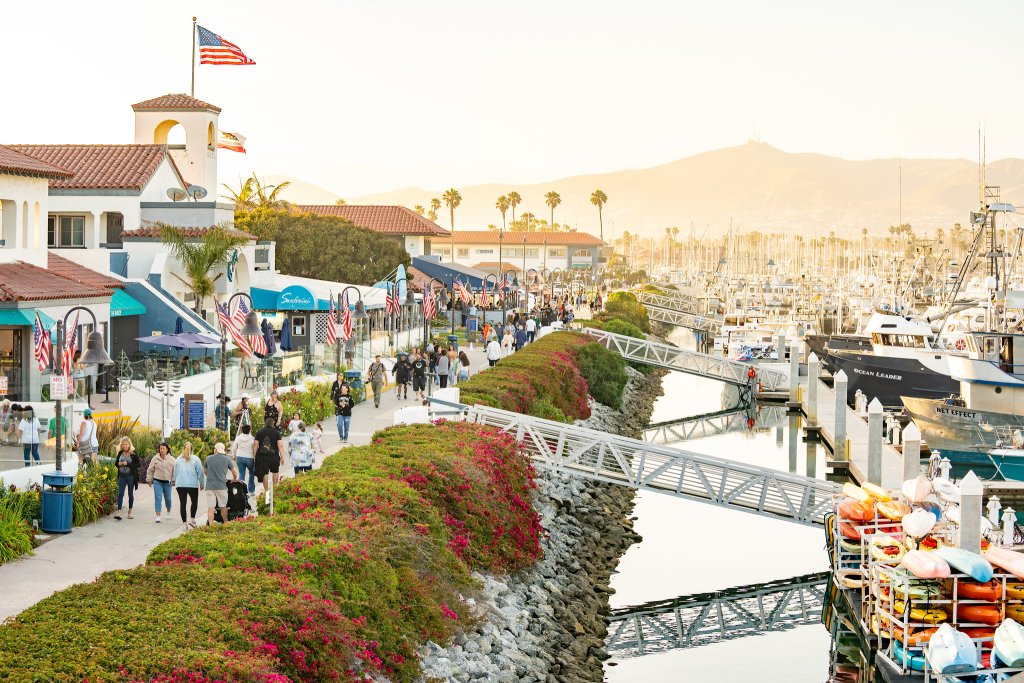 The Ultimate Guide to Vegan and Vegetarian Restaurants in Ventura Afternoon ambiance at the Ventura Harbor Village