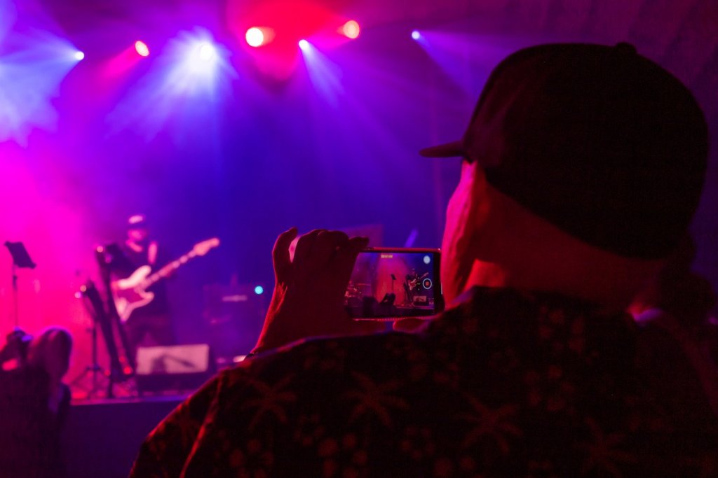 What Can I Do in Ventura if I’m Having a Bachelor-Bachelorette Party? Music Hall